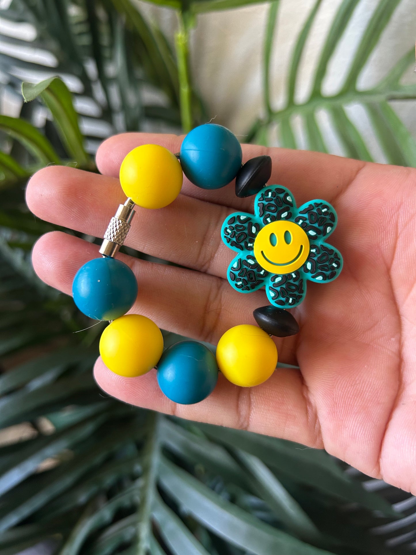 Turqouise Daisy Smiley Face Tumbler Cup Charm