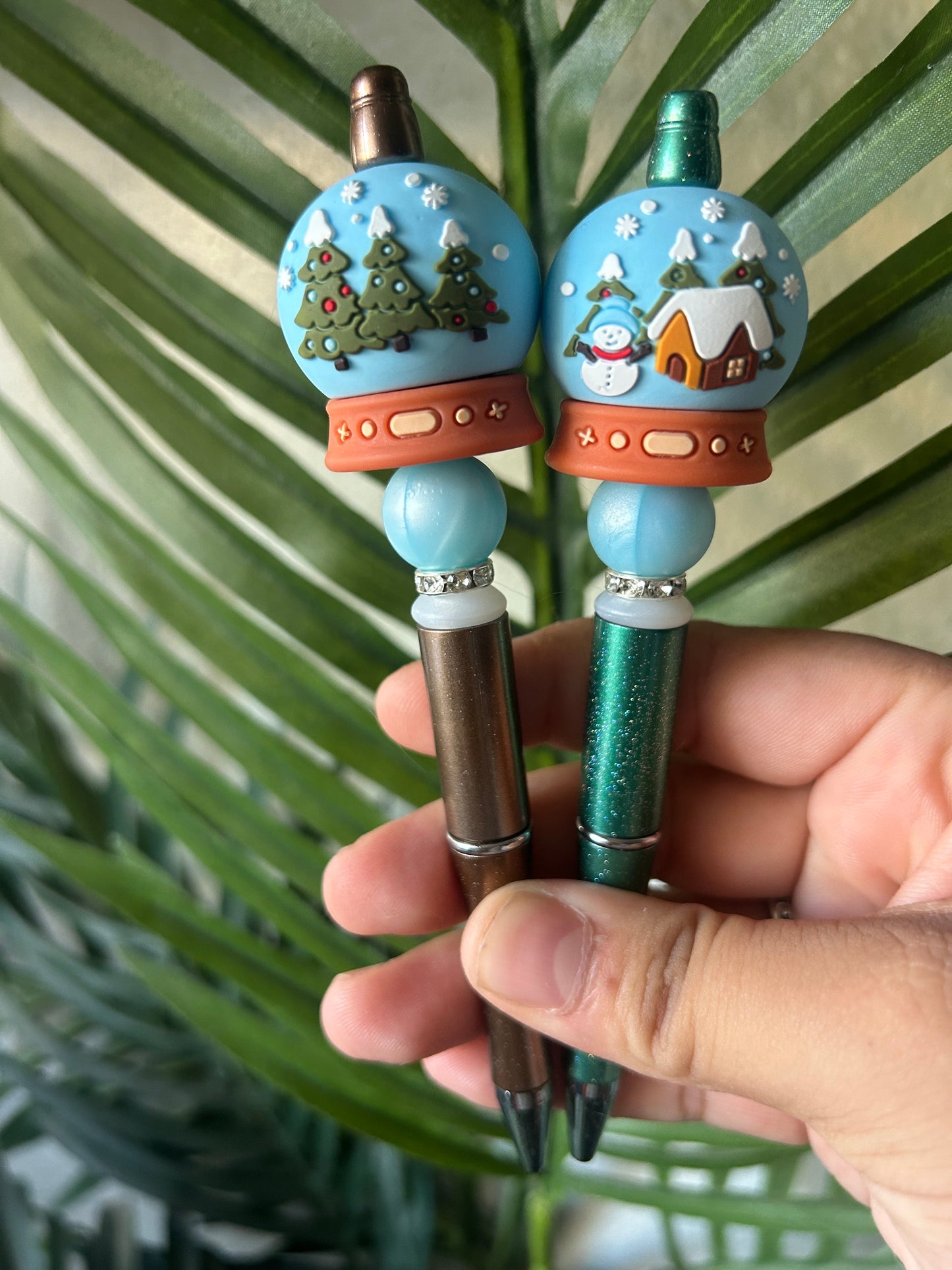 Christmas Snowglobe Beaded Pens