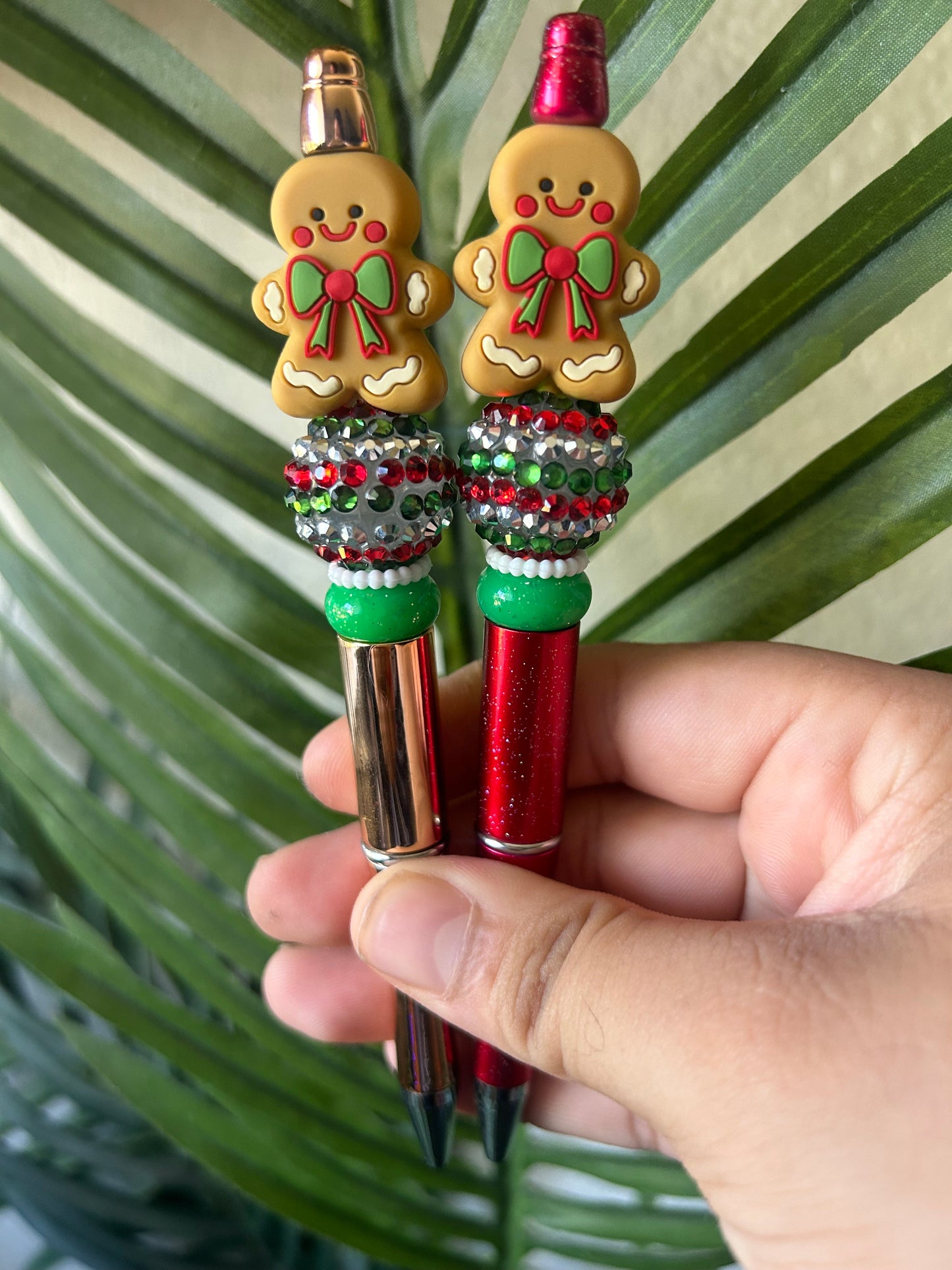 Gingerbread Cookie With Christmas Bow Beaded Pens
