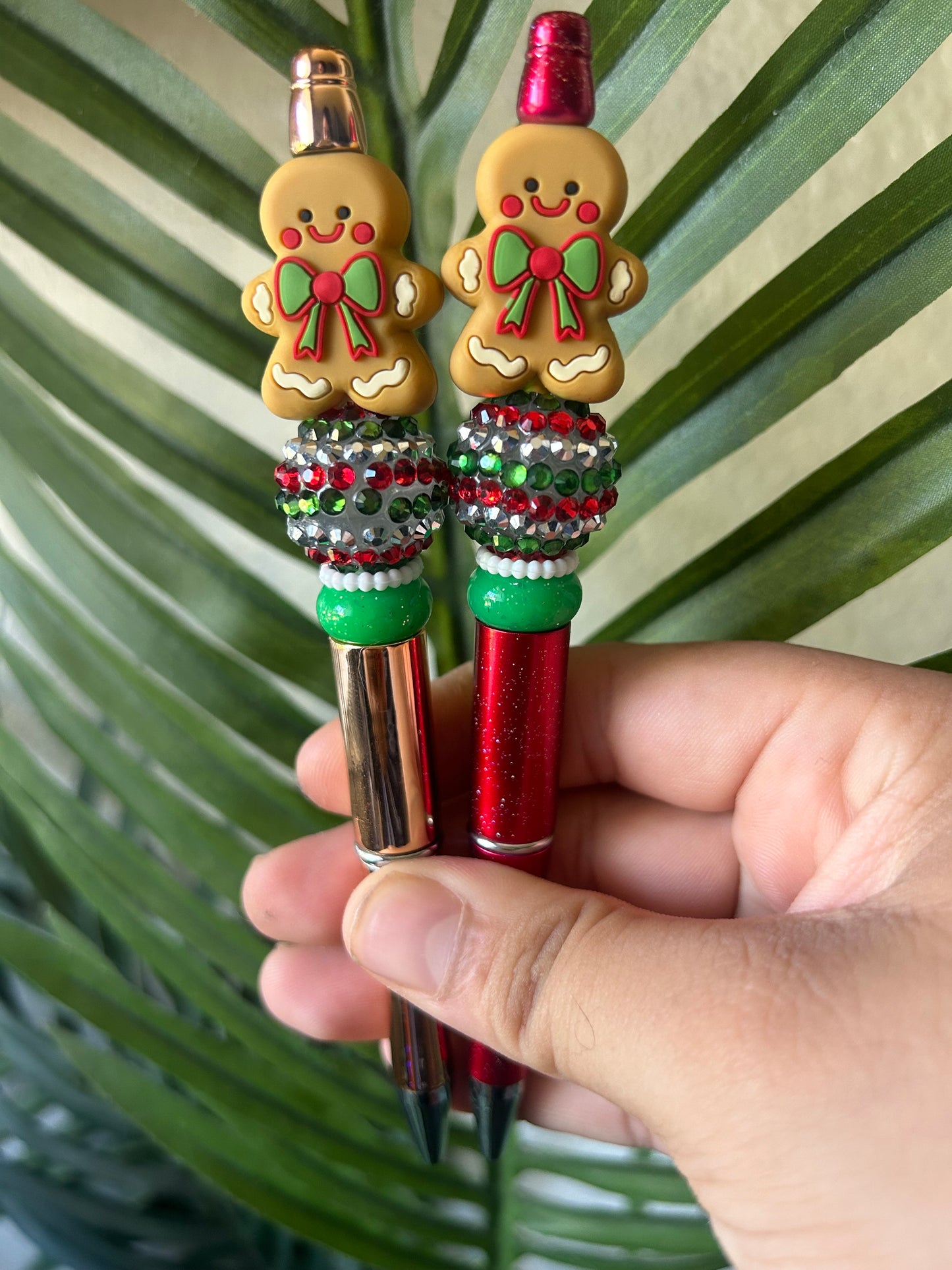 Gingerbread Cookie With Christmas Bow Beaded Pens