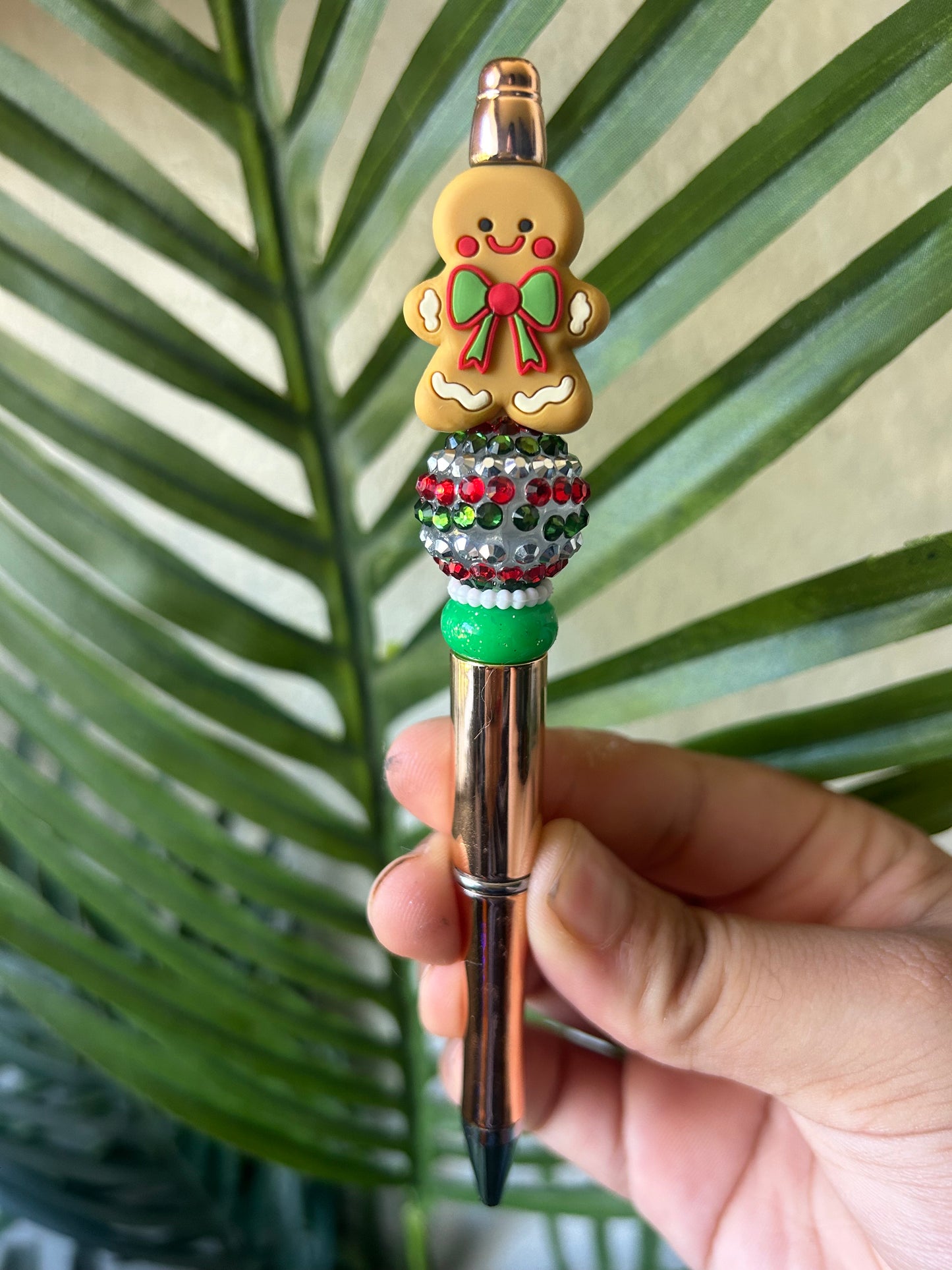 Gingerbread Cookie With Christmas Bow Beaded Pens
